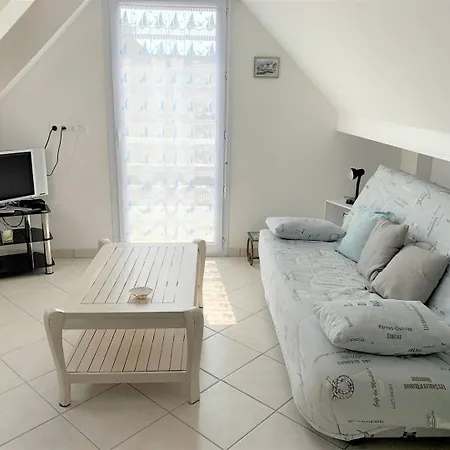 Au Coeur Du Centre-ville De - Ref 955 * Perros-Guirec